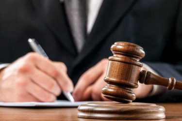 rechter rechtszaak rechtbank