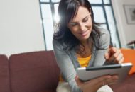 Vrouw tablet computer