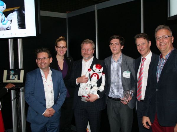 Zorgrobot Zora wint Zorginnovatie Start-up Award