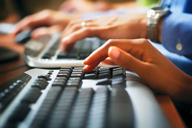 Nieuwe oplossing van Verint automatiseert handmatige processen met softwarerobots