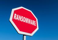 stopbord met tekst: ransomware