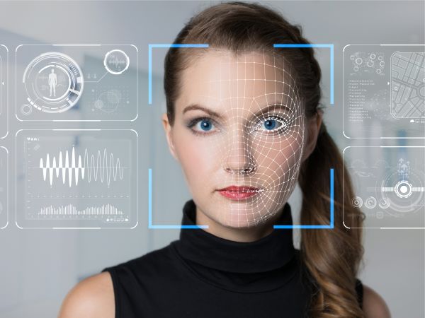 voorbeel van scannen van een foto op deepfake-elementen