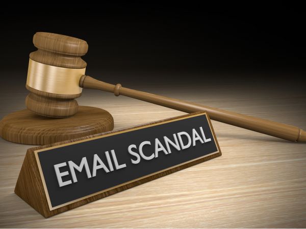 E-mail schandaal lastercampagne