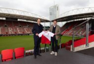 Thijs van Es (FC Utrecht) en rechts Seger Theuns (Conclusion).