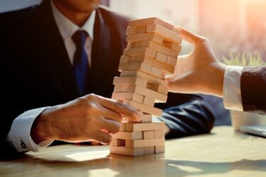 Falen, fiasco, vallen, mislukt